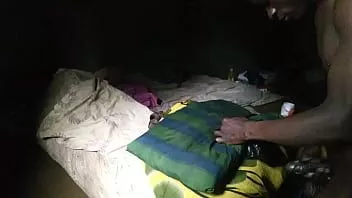 play Așa se va ejaja în cameră când nu există femei prin casă