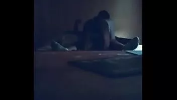 تشغيل تشاك وزوجة الجيران يمارس الجنس مع الزوج في العمل