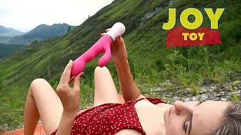 চালান পাহাড়ে অর্গাজম - একক খেলার সাথে প্রেম নোরা