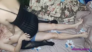 تشغيل شارك الزوج زوجته مع صديق مزهم. الجزء 2