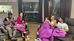 播放 出轨的金发少女与朋友的大鸡巴进行激烈的异族性交