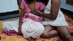 play Desi Wifes Intimate Handjob e Cowgirl Ride - Delícia de pornografia amadora