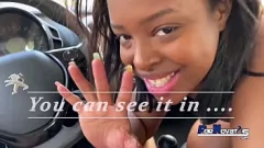 Jouer Brunette Teen Dulce Paris se fait coquine dans la voiture avec Victor Bloom