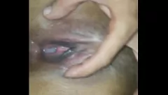 Redare Patul de pat Brimming Creampie pentru păsărică insaciabilă a Latinei